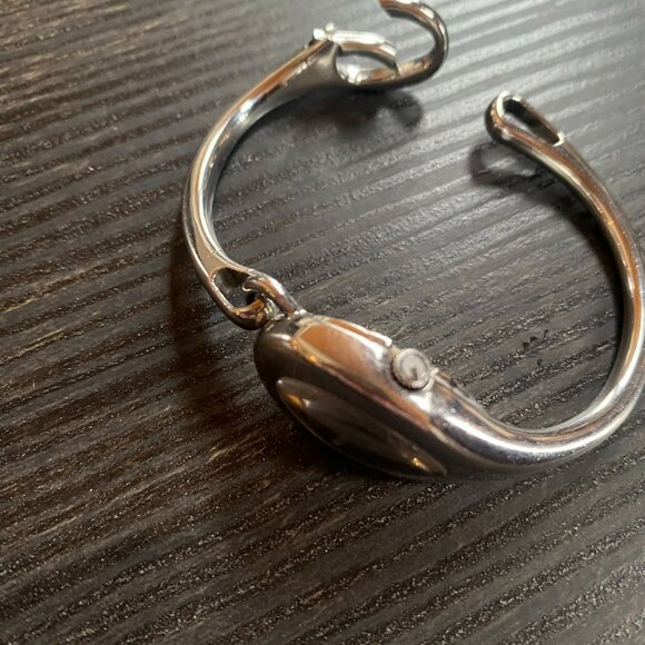 🕒 Gucci Horsebit 103 sliver metal Ladies Watch Regular size 🕒 - Picture 5 of 6